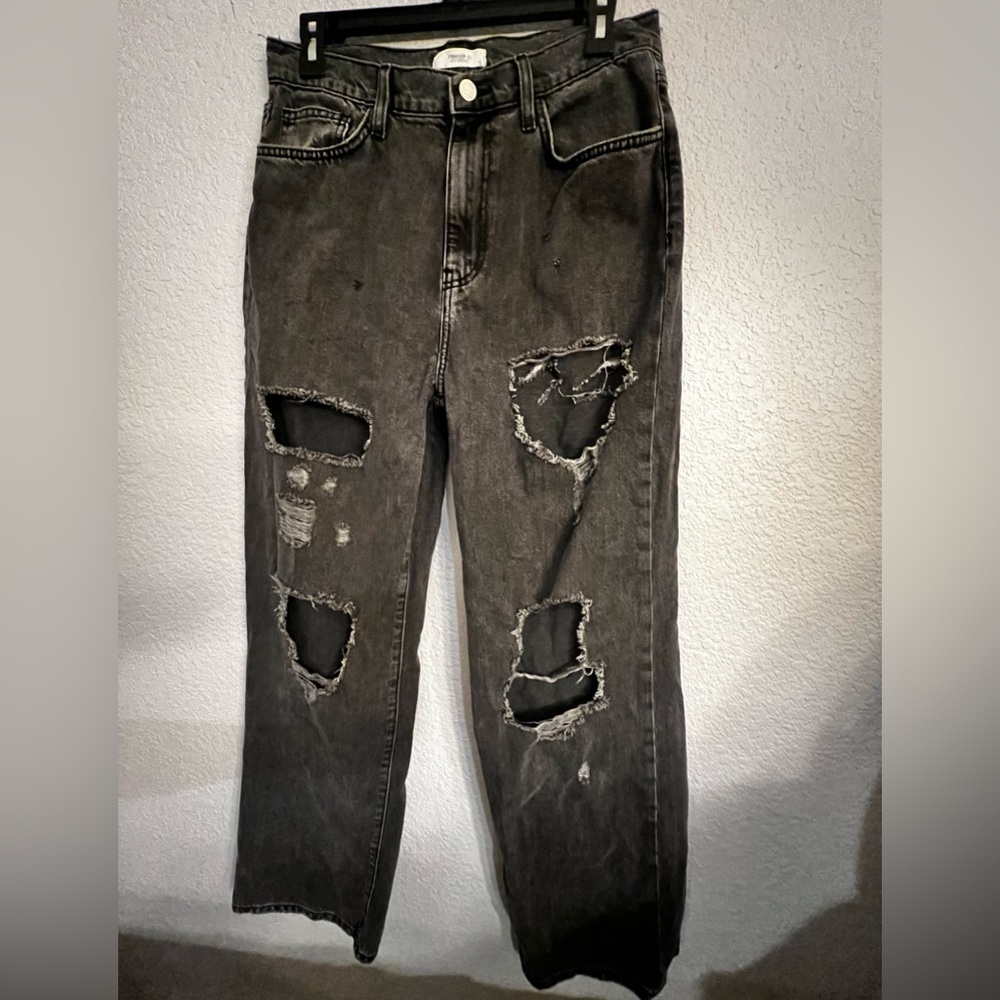 Forever 21 baggy jeans with adorable rips out of stock limited edition